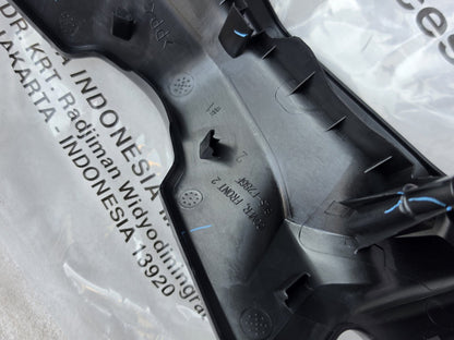 Genuine Yamaha Nmax Gpd125-a 125 2025 - 2026 Front Centre Trim Fairing Nose Trim