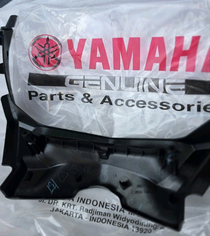 Genuine Yamaha Nmax Gpd125-a 125 2025 - 2026 Front Centre Trim Fairing Nose Trim
