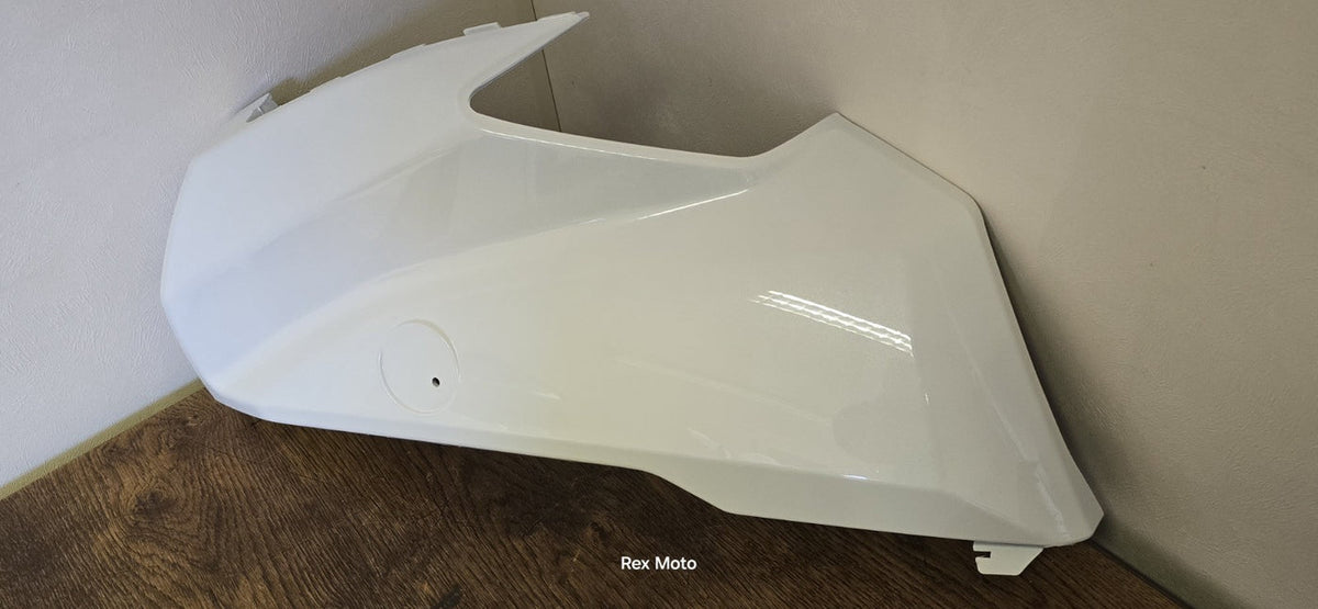 Yamaha NMAX 125 2025 Front Side Right Panle White Gloss BLS-F8377