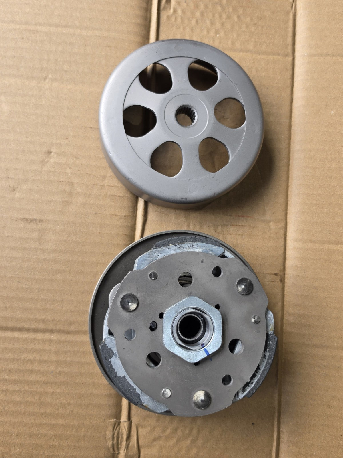 Complete Clutch pulley assy with bell  for Piaggio  Fly Liberty Vespa GT 125