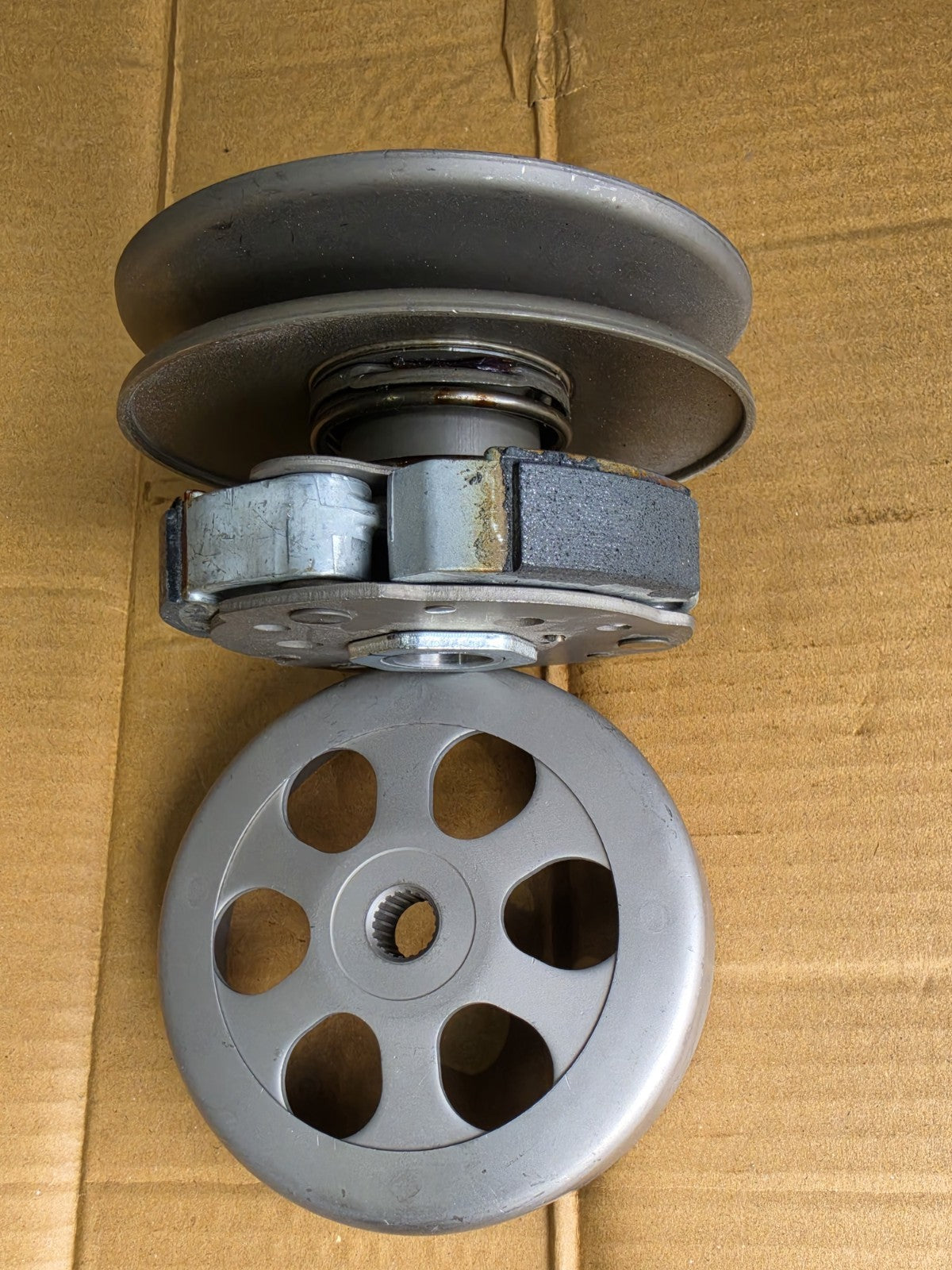 Complete Clutch pulley assy with bell  for Piaggio  Fly Liberty Vespa GT 125