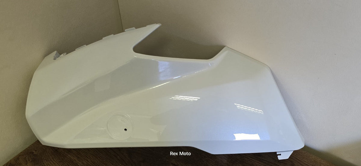 Yamaha NMAX 125 2025 Front Side Left Panle White Gloss BLS-F8351