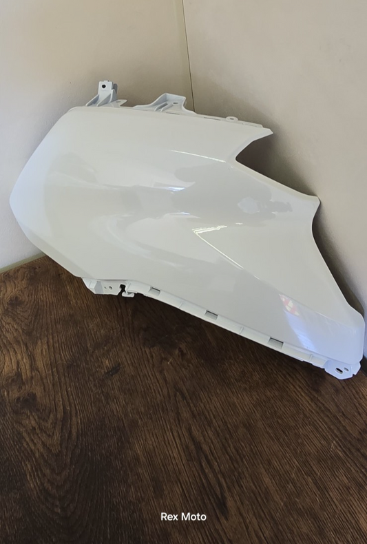 Yamaha NMAX GPD125 2021 - 2024 Front Panel Right Side White B6H-F8351-00