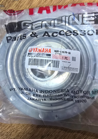 Yamaha Secondary Sliding Sheave, B74-E7670-00 OEM CZD300-AX-MAX 300 ABS