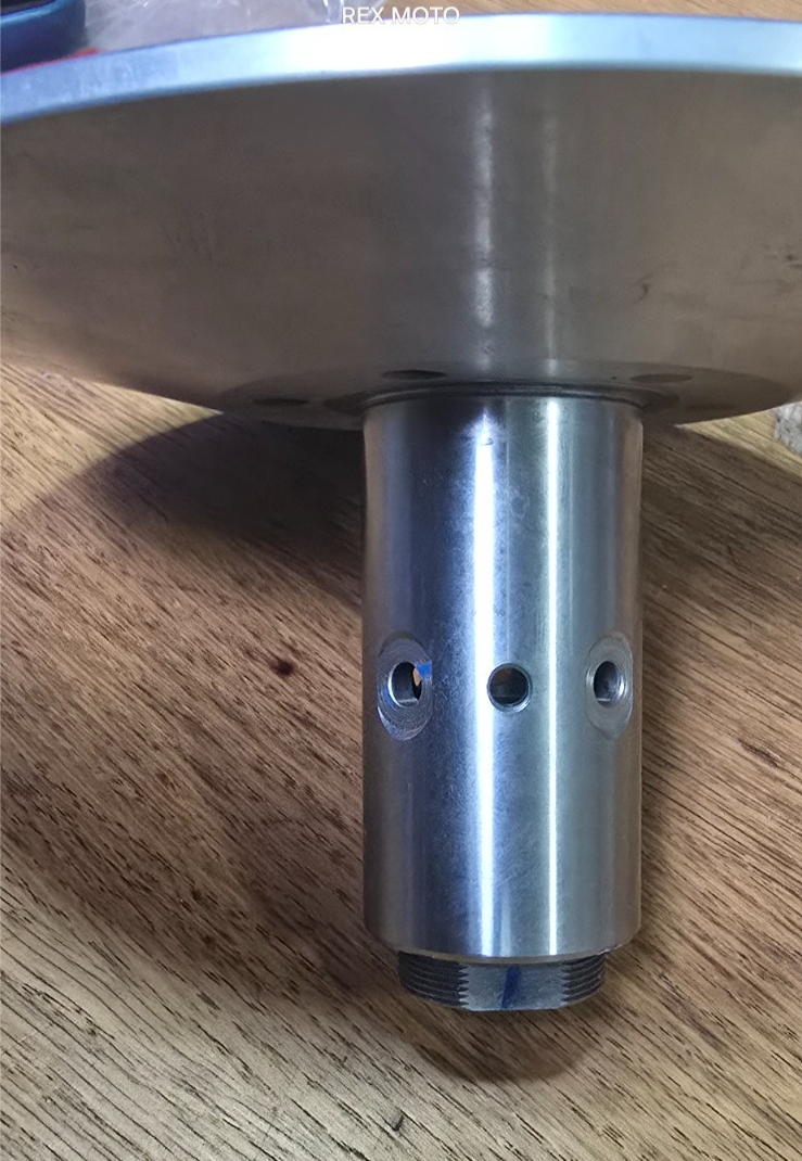 Yamaha Secondary Sliding Sheave, B74-E7670-00 OEM CZD300-AX-MAX 300 ABS